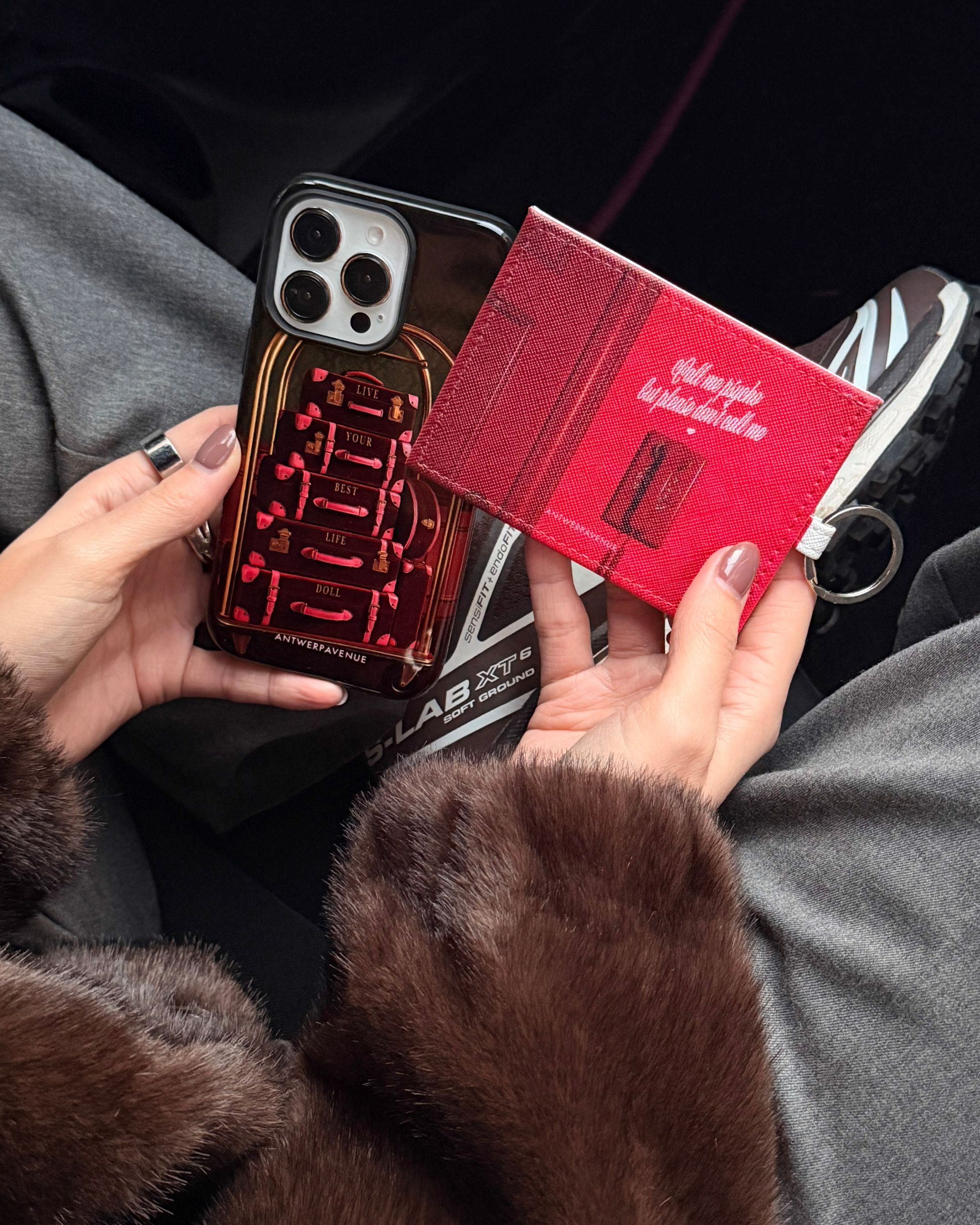 Live your best life doll - Case