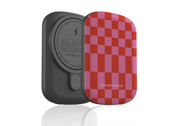 Board Babe - Magnetic Power Bank
