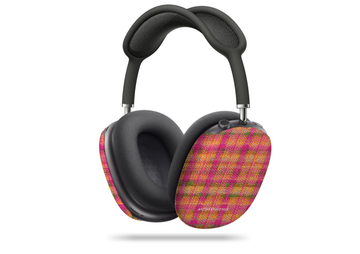 Cozy Plaid AirPods Max Case